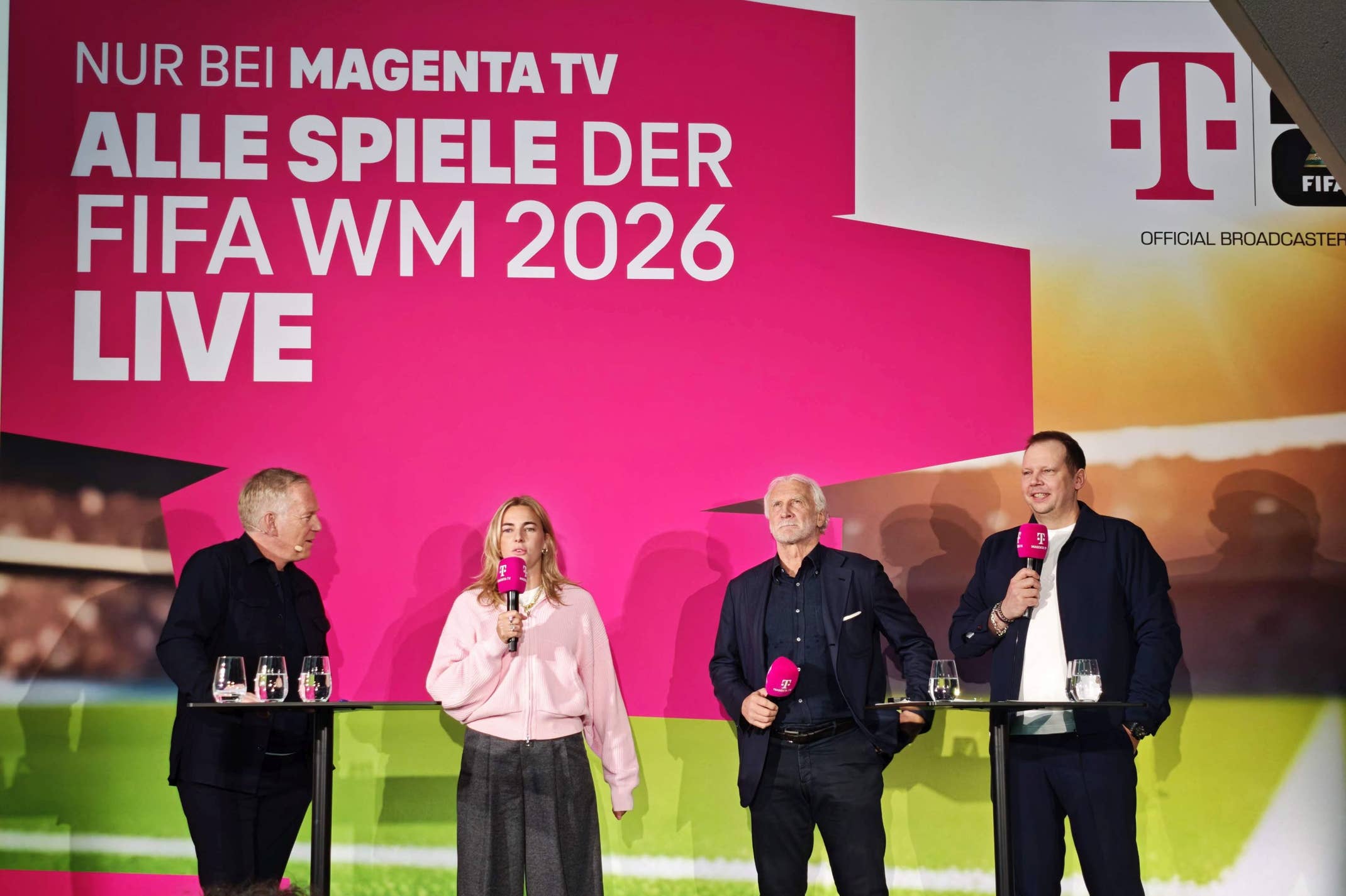 Fußball Wm 2026 Tv Rechte wm 2026: Telekom Kauft tv-rechte – Ard Und Zdf Gehen Leer Aus