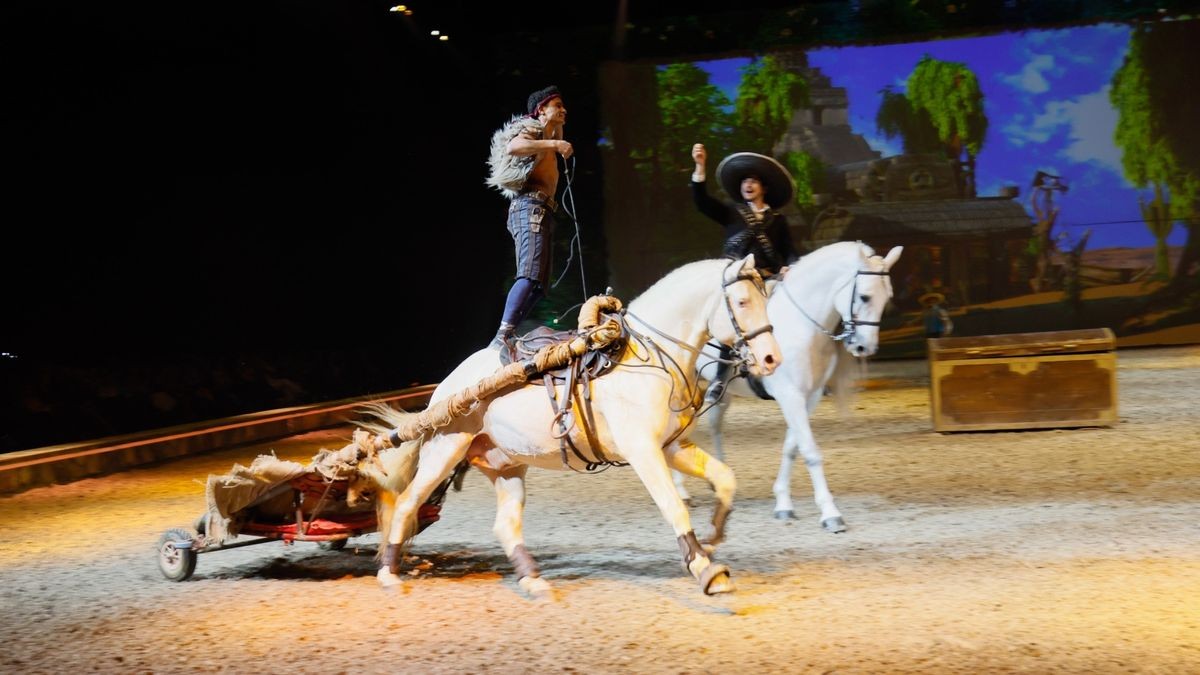  Foto zu Pferdeshow Cavalluna begeistert in Erfurt - die Bilder 