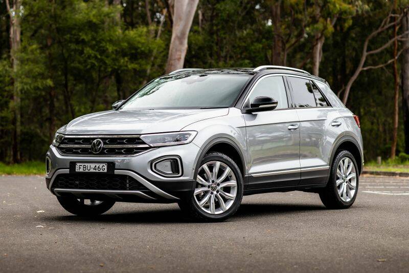  Foto zu 2026 Volkswagen T-Roc spied as next generation of brand's best seller 