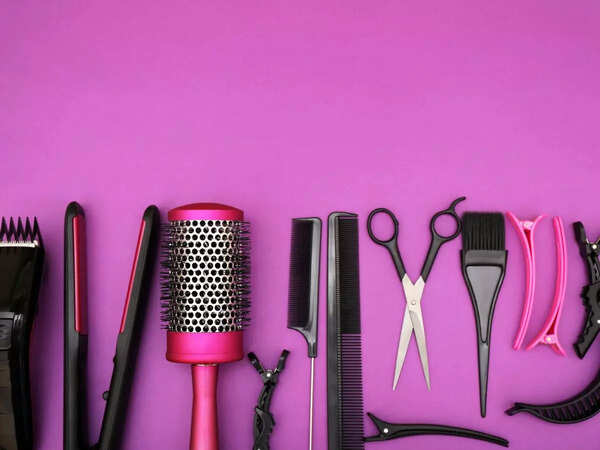 Hair Colour Stylist Img-3-salone-fidenza-karma-hair-stylist – Karma Hair Stylist