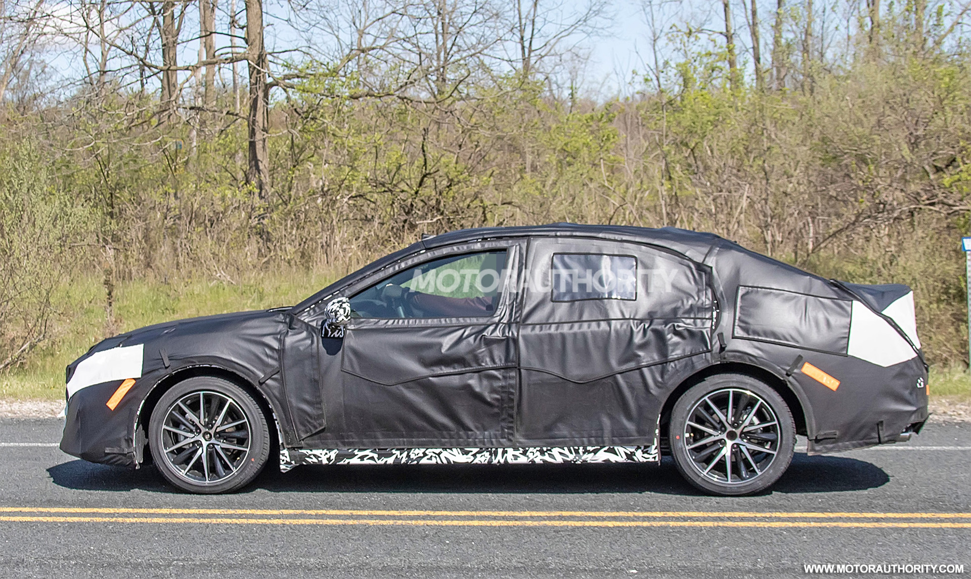 Gambar Intip: Toyota sedang uji sedan Camry generasi baharu | Careta