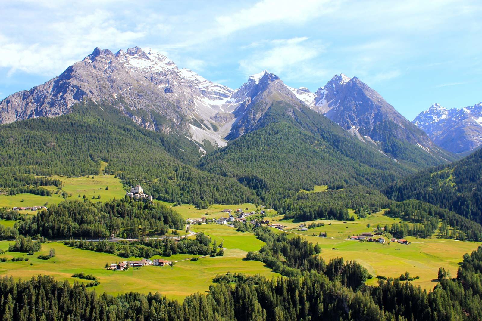 Zweden Vitland Switzerland Zwitserland Britannica Alpine Rondreis Engadin Graubünden Euroreizen Moritz Canton Instagrammable Map Davos Economic Andri Geography Upper