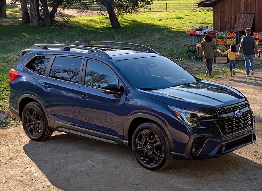 2025 Subaru Impreza Hatchback 2025 Subaru Outback Limited Xt Front View