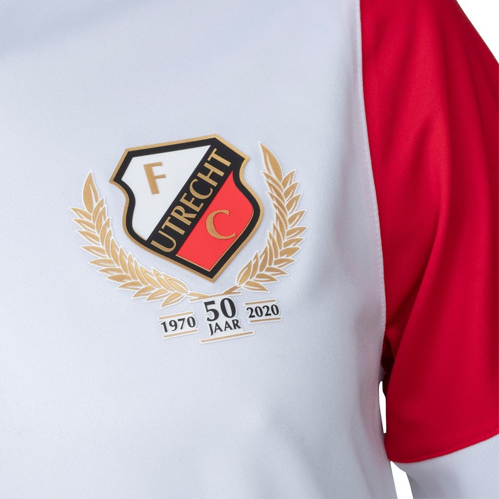 Utrecht Fc Home Uniform Utrecht Fc Football Shirt 2011 Previous Next