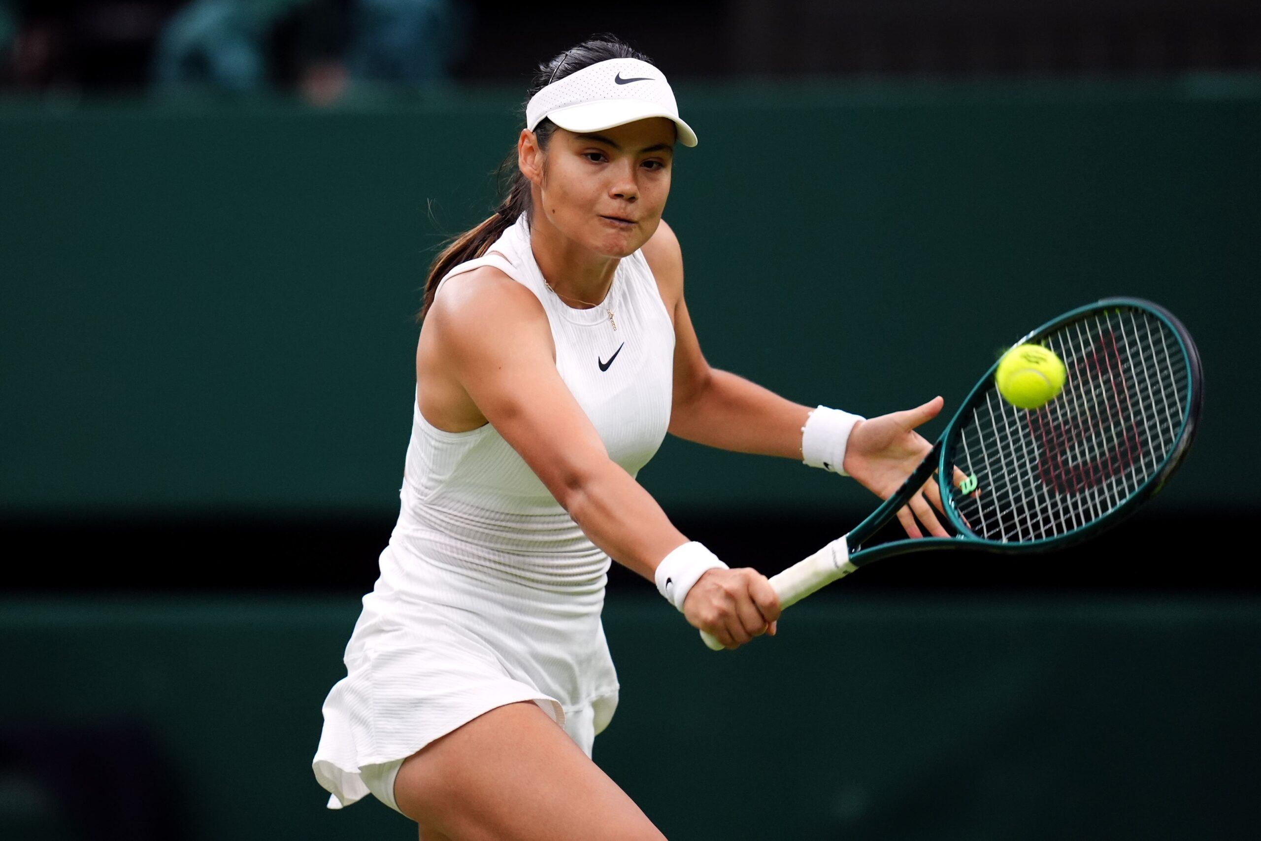 Emma Raducanu Face Mask ‘you’re Still A Competitor’ – British Tennis Beauty Emma Raducanu Given