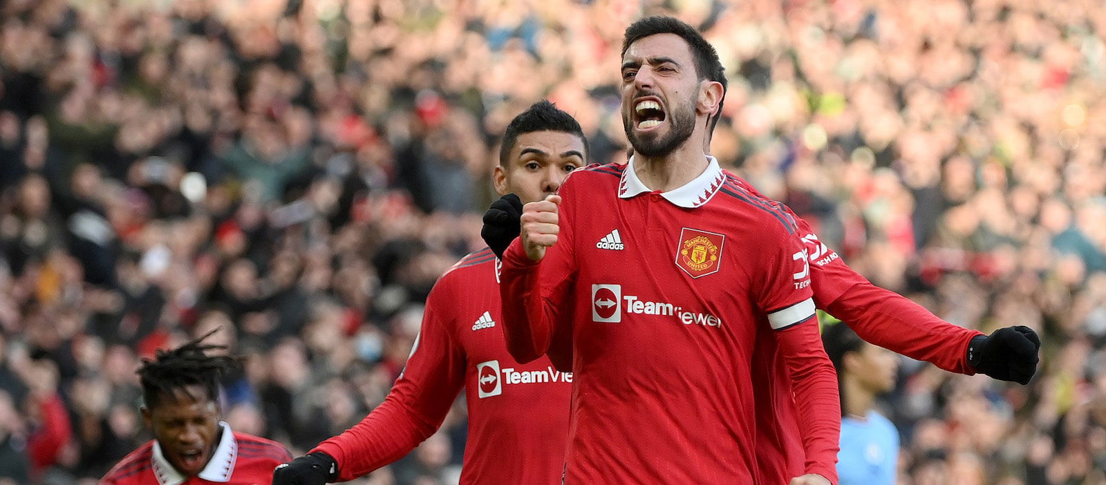 Bruno Fernandes Player Of The Month Fernandes Utd Manchester Spurzine