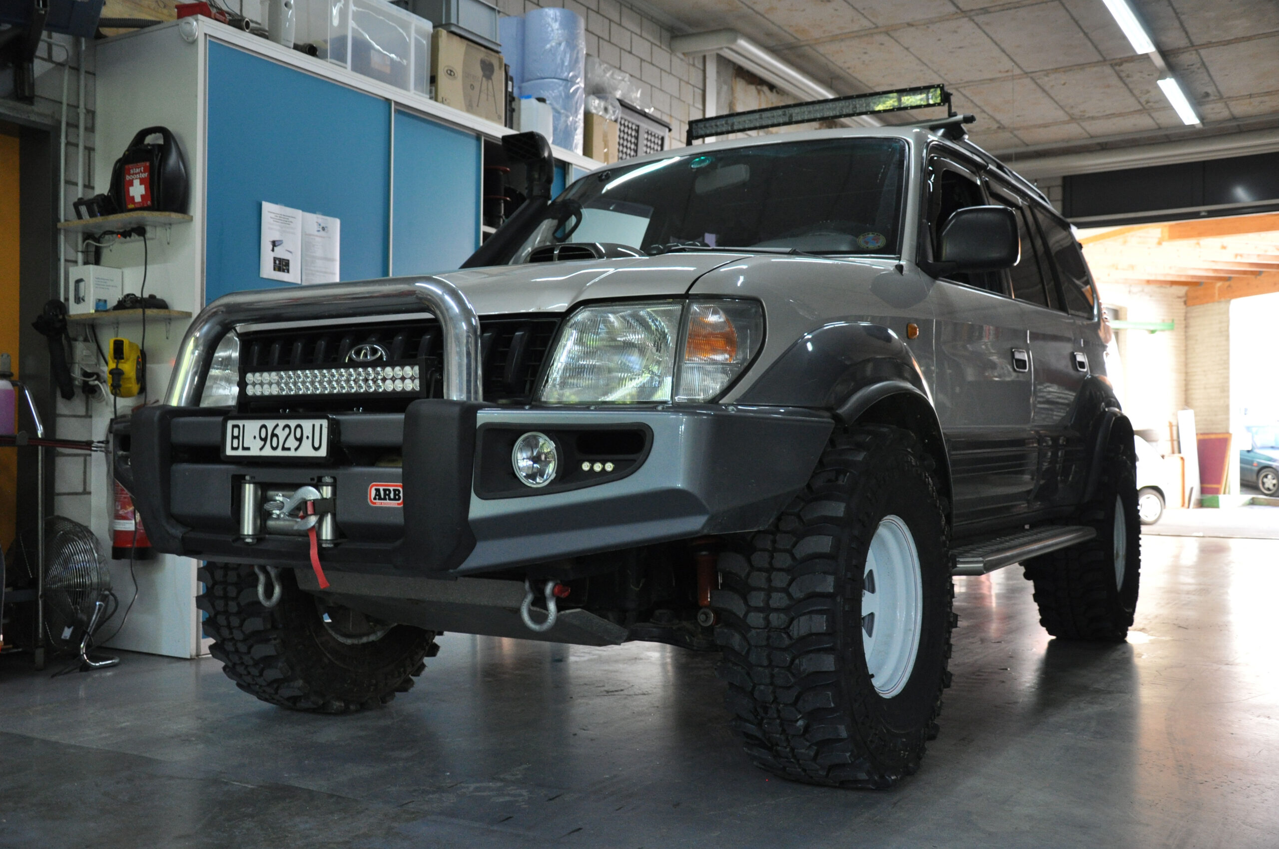Land Cruiser Prado Off-road Mean Looking Toyota Prado