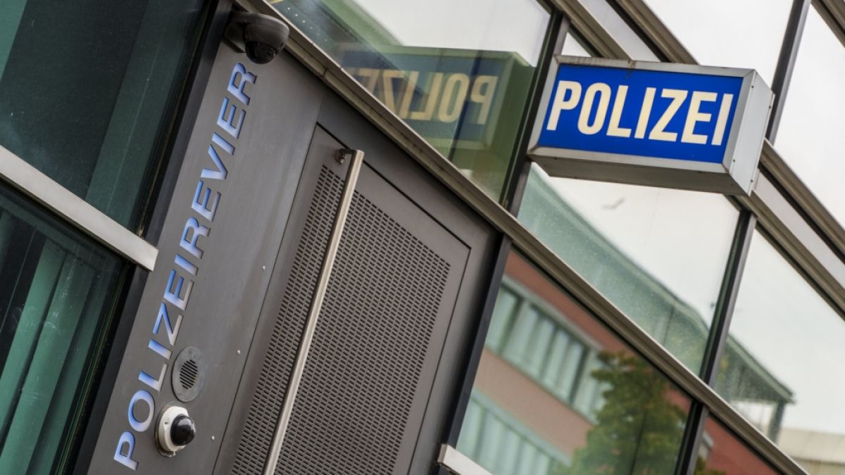  Polizei-News Stade, 24.06.26: Fahrzeugaufbrüche - Polizei ermittelt 