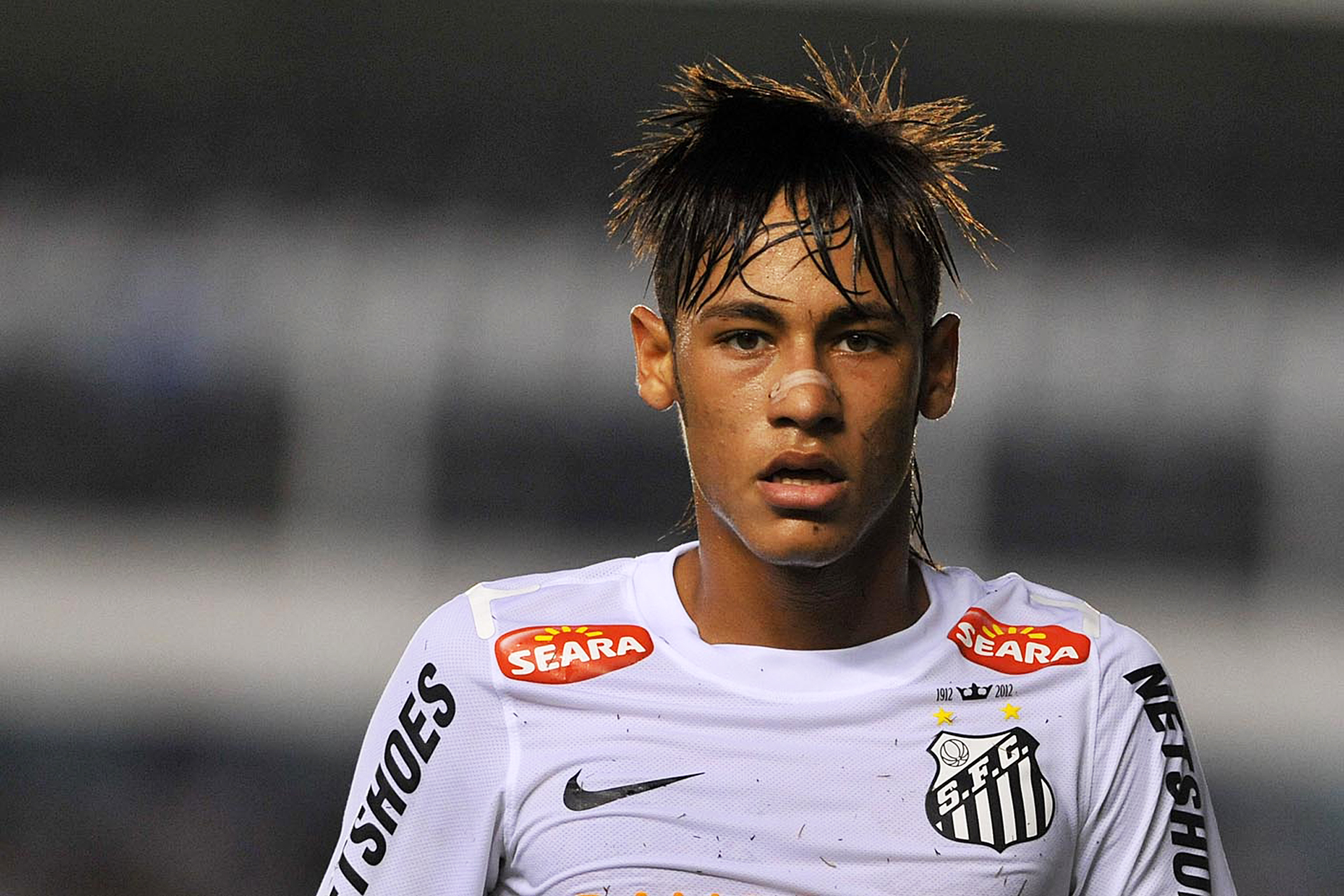  NEYMAR JR(Neymar Da Silva): Biography njr 