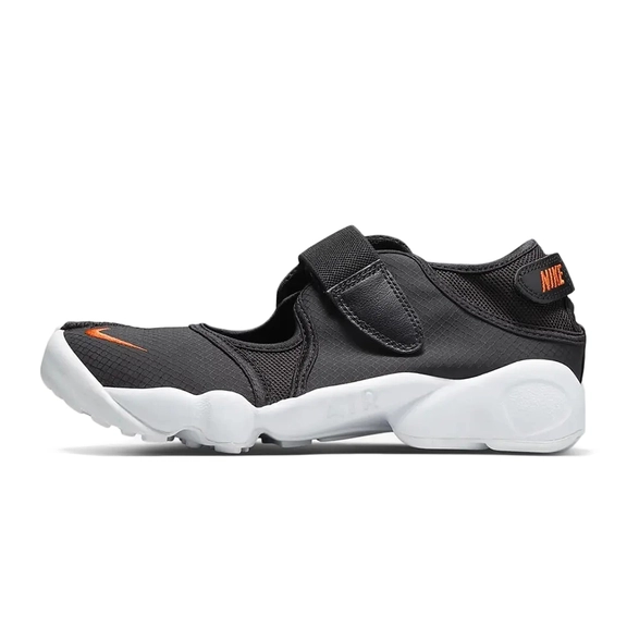  The Sole Supplier 