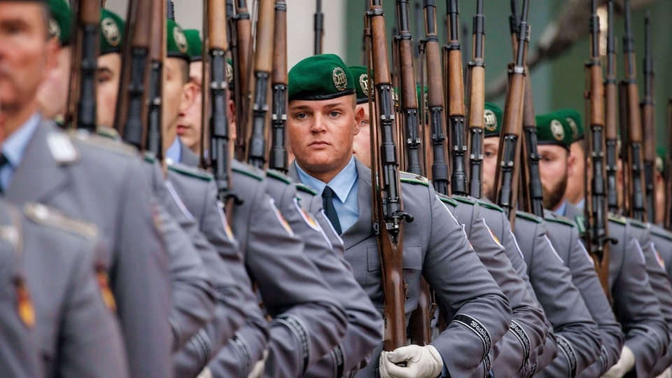 Wehrpflicht Deutschland 2026 11 Personen, Die Sich Im Fall Der wehrpflicht „einfach Verpissen“ Würden