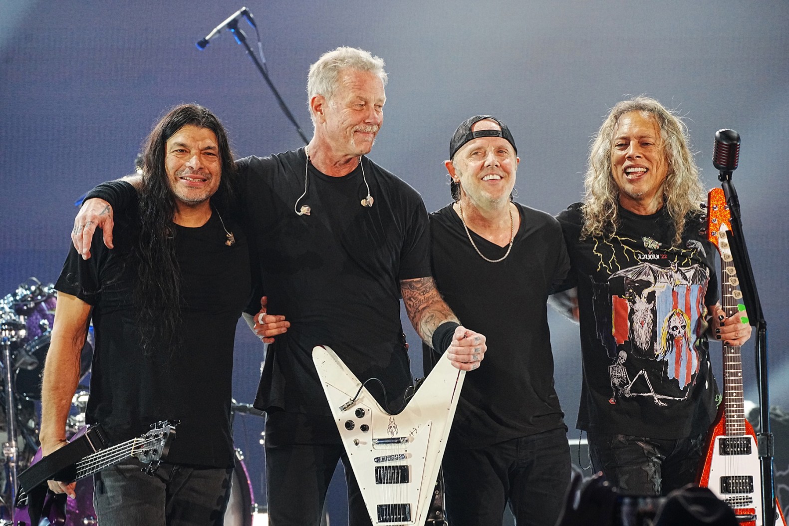  Metallica Release '72 Seasons' Title Track 
