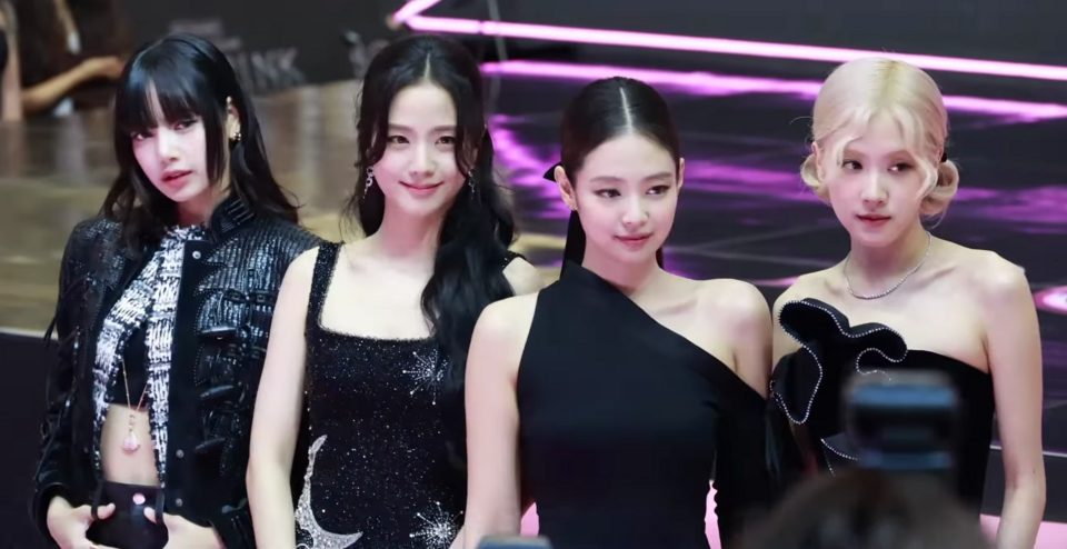 Wayne Rooney Latest News Today Manchester Un – Blackpink @cnn, 금주의 룩: 한복 입고 코첼라 헤드라이너로 나선 블랙핑크 :: 케빈의 행복 만들기