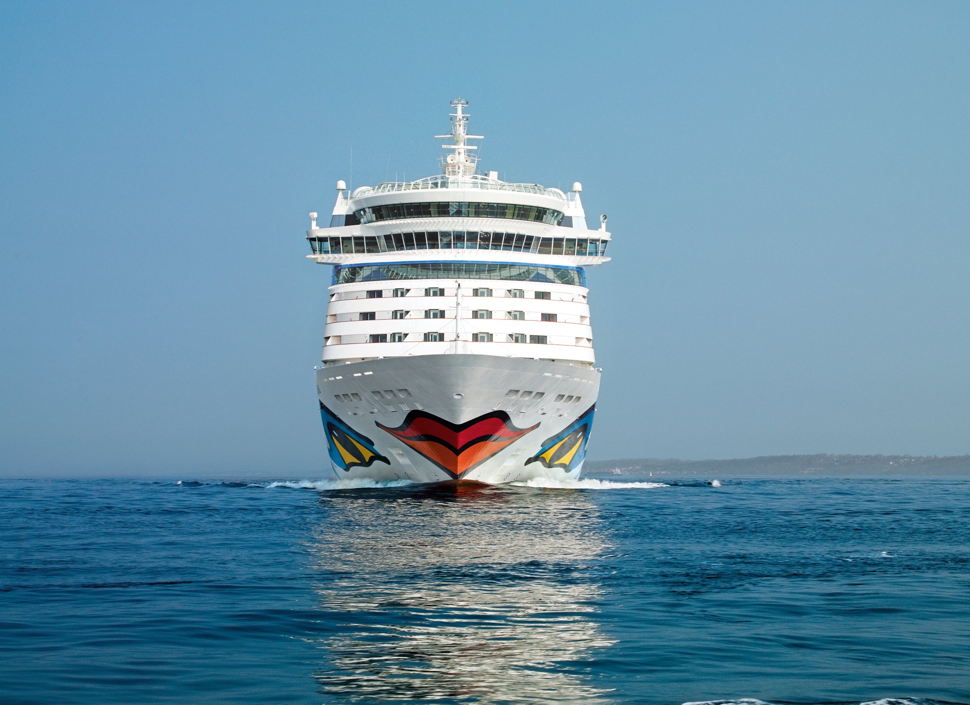 Aida Reisen April 2026 Die aida Nova Am Liegeplatz In Kiel Foto & Bild