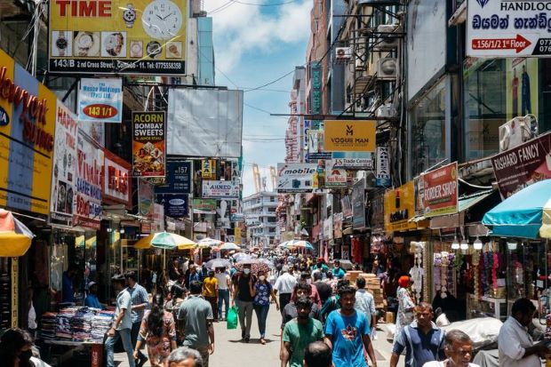  Foto zu Sri Lanka regains upper-middle-income status after economic recovery 