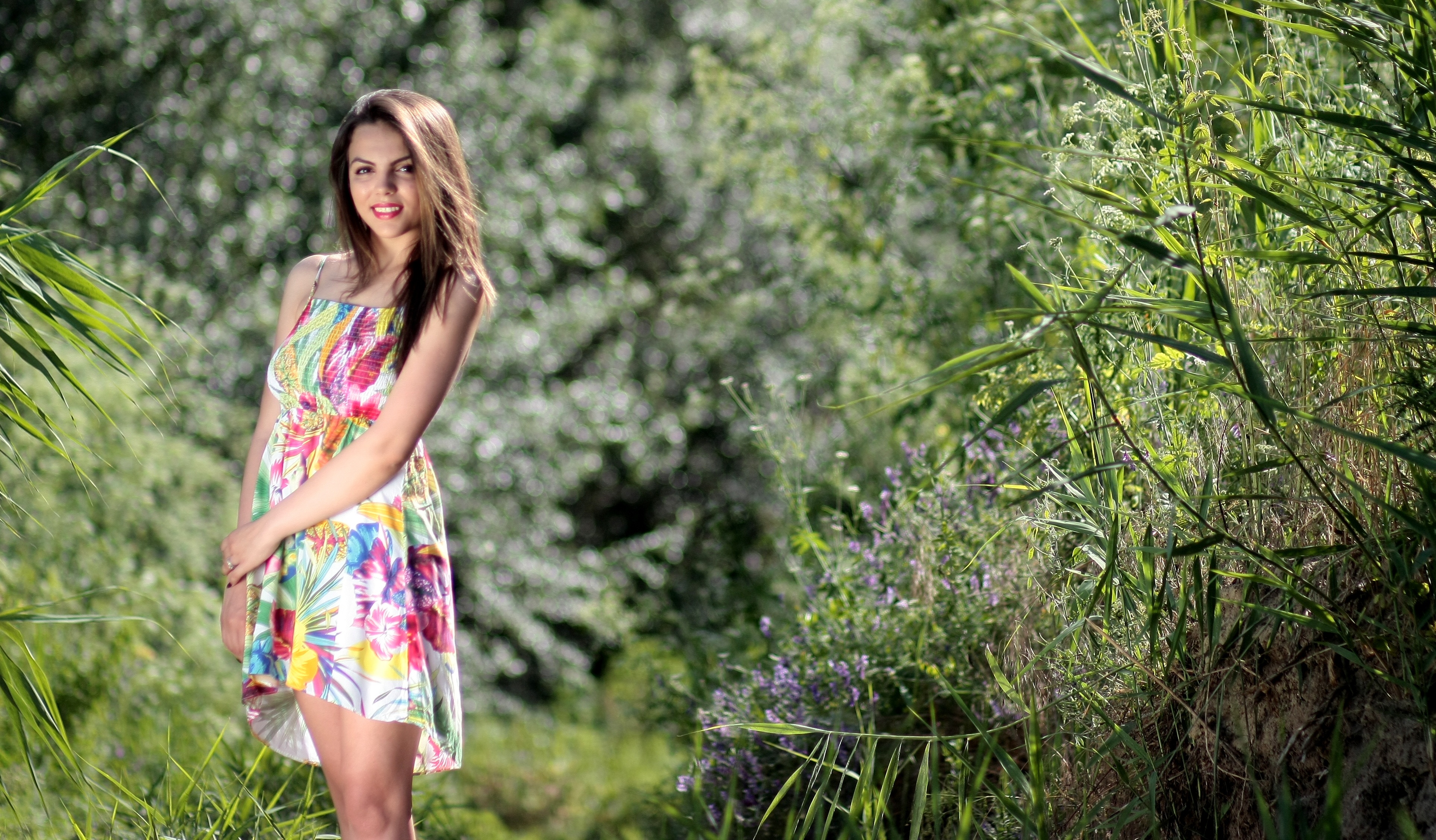  Free Images : tree, nature, forest, grass, walking, girl, meadow Bildidee 