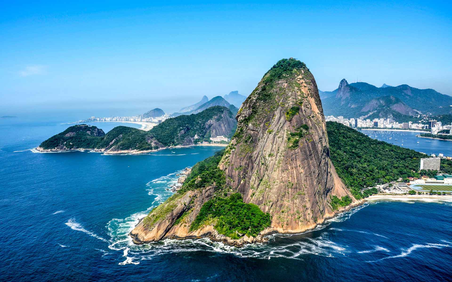  Foto zu Sugarloaf Mountain Rio Brazil Zip Line Row Erupts At Rio's Iconic 