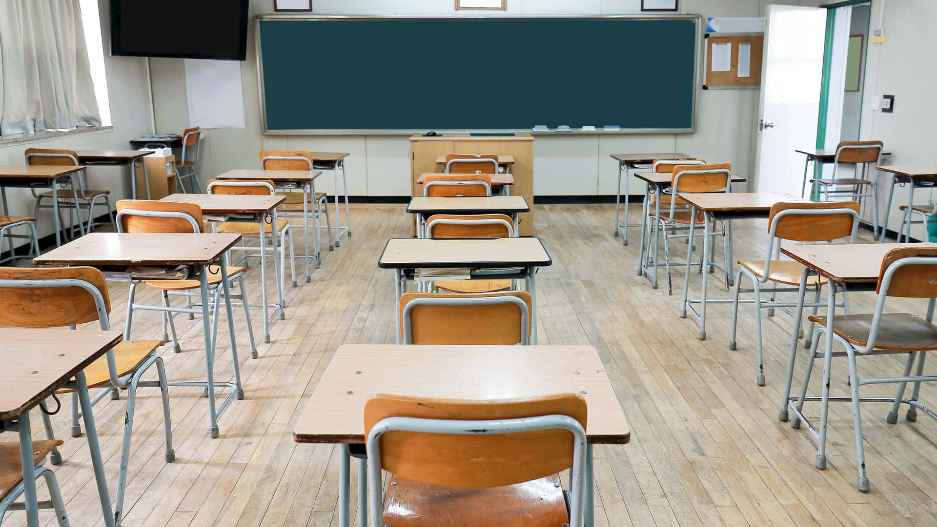  Download A classroom full of motivated students 