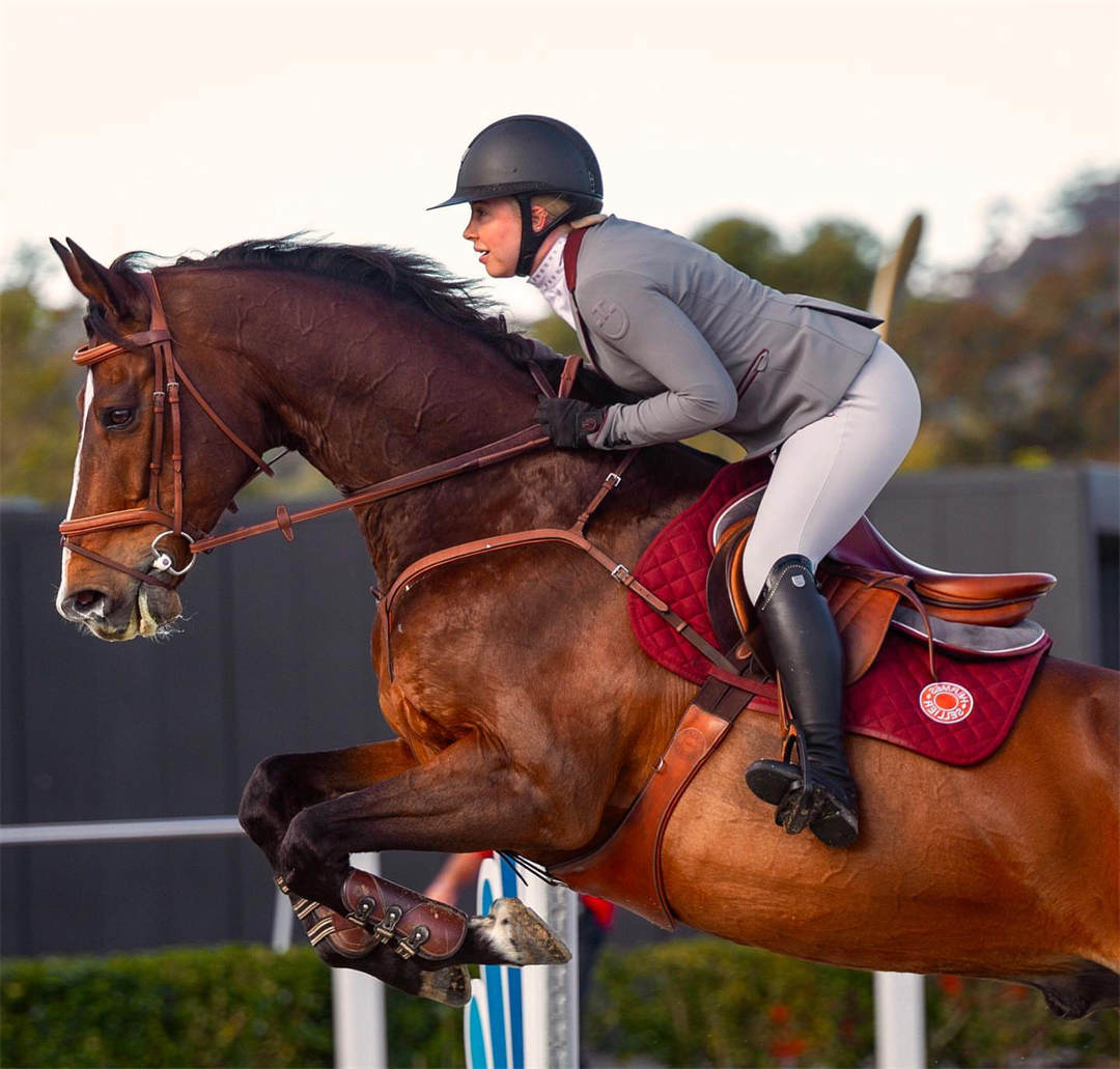  Equestrian Fashion Style and 20 Equestrian Outfit Ideas - Her Style Code Bildidee 