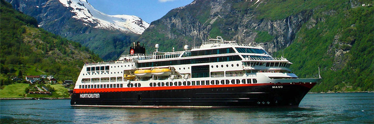  HX Hurtigruten Expeditions 0-0 