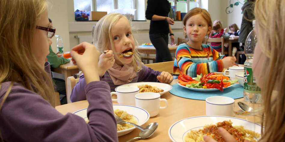  Foto zu Wahlkampfschlager Ganztagsschule: Mehr Unterricht nach 10.45 Uhr - taz.de 