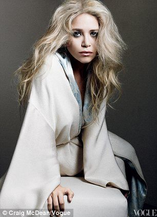  Foto zu Olsen twins top Vogue's best dressed list as magazine celebrates world 
