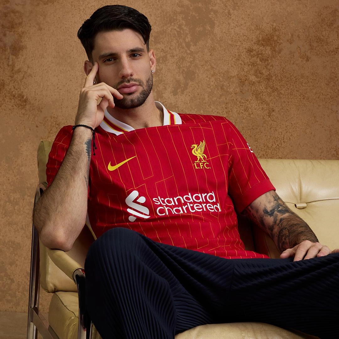  Liverpool FC unveils new home kit for 2024-25 - Liverpool FC 