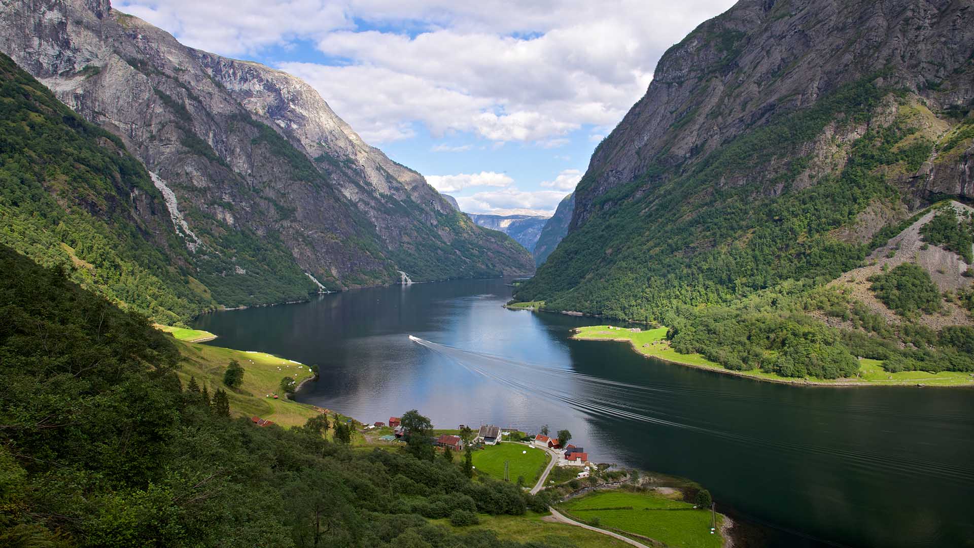  10 Cool Facts About Norway : What Is Norway Known For? Illustration 