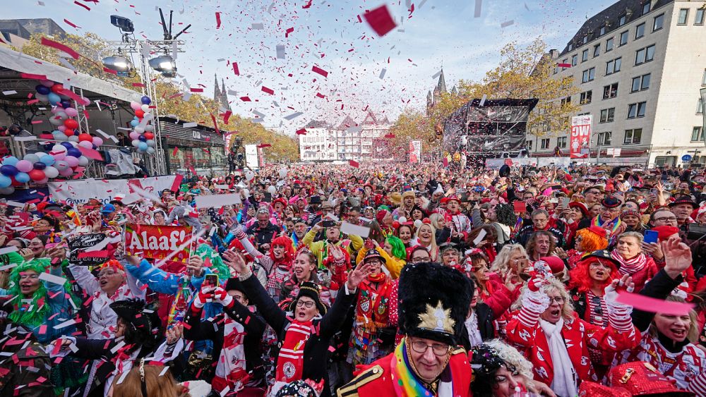 Nova Bandeira De Portugal – Video : watch: revellers celebrate the start of germany’s carnival