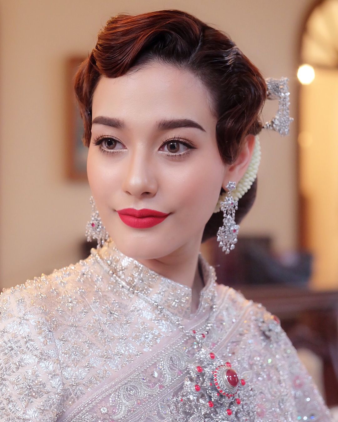 Ultimate Family Productivity Activity In Switzerland Make Up Thai Traditional Wedding