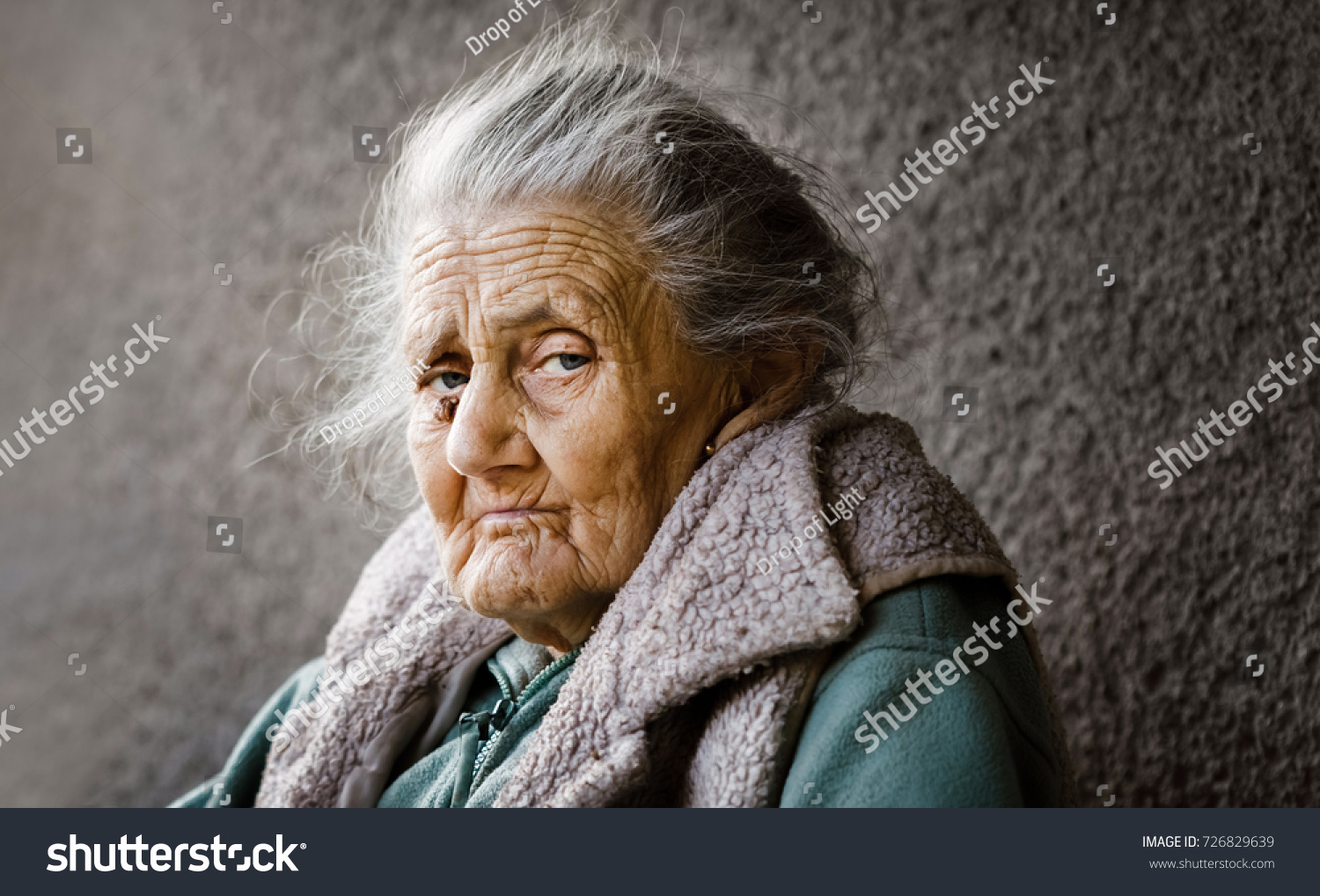  Foto zu Very Old Women 