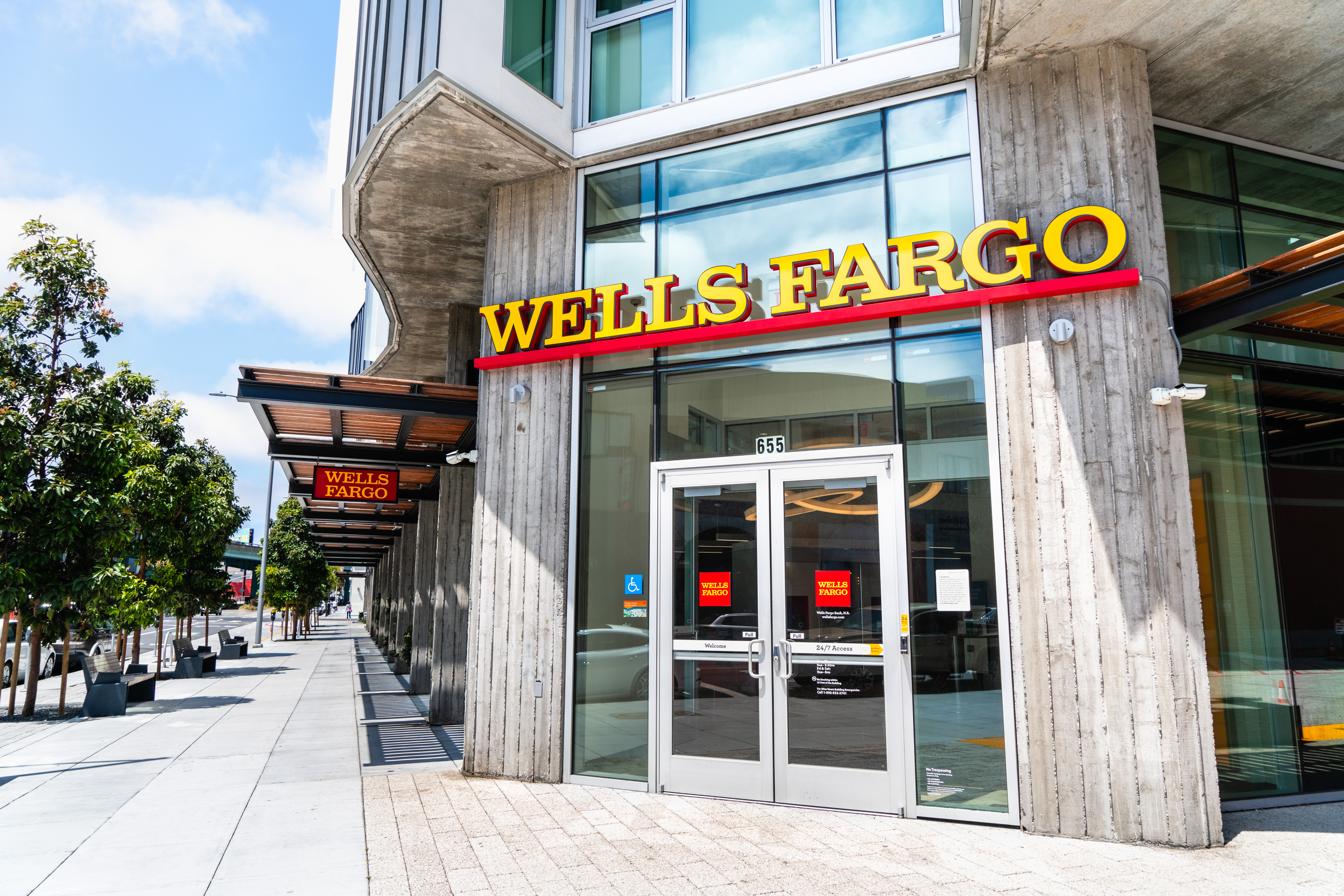 I’m ‘deemed a risk’ cries Wells Fargo client after bank closed their