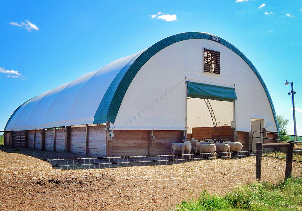  Foto zu Sheep Barn Plans & Goat Barn Design 