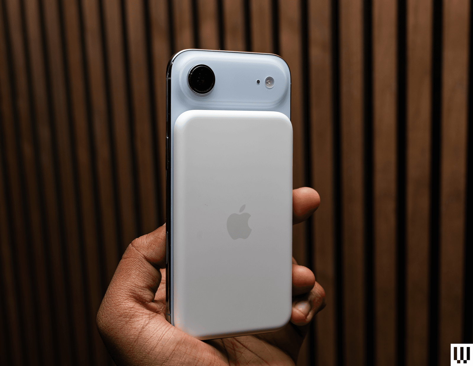 The Best MagSafe Power Banks for iPhone and Android, Plus Ones to Avoid