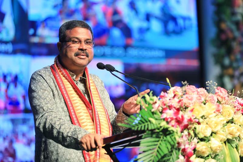 Dharmendra Pradhan Age, Caste, Wife, Children, Family, Biography