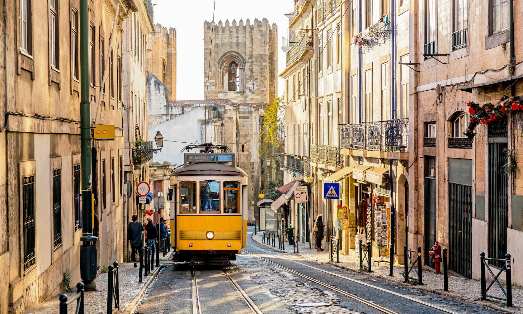  コラレス、ポルトガル Vacation Rentals - Airbnb Motiv 
