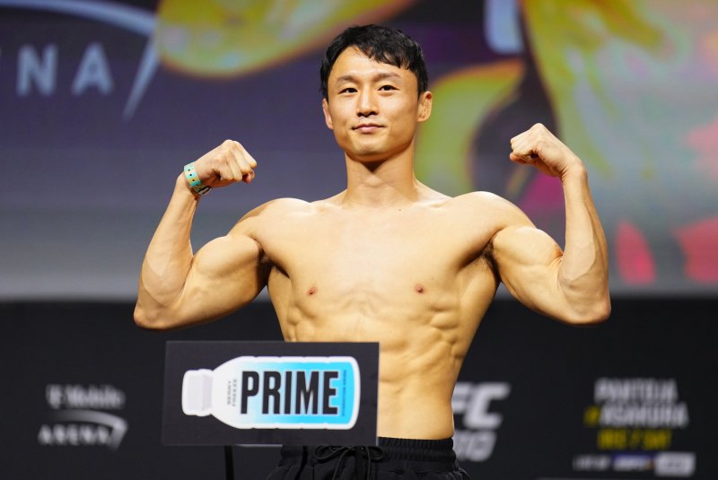 'UFC 2연승 도전' 최두호, 계체 통과…8일 랜드웨어와 대결 - 파이낸셜뉴스