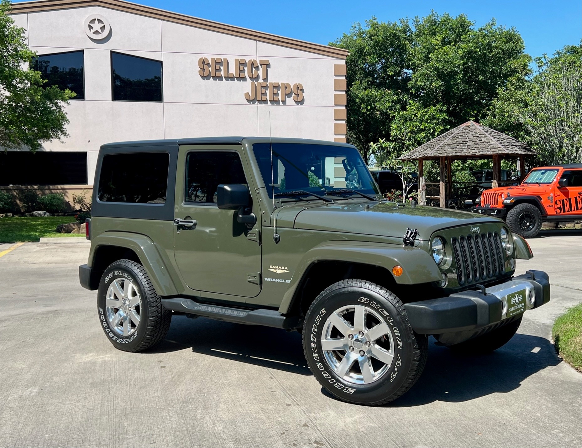  Foto zu 2015 Jeep Wrangler Unlimited Sahara Towing Capacity 